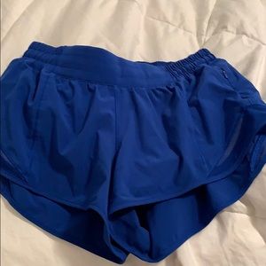 lulu lemon hotty hot 2.5 shorts NW
